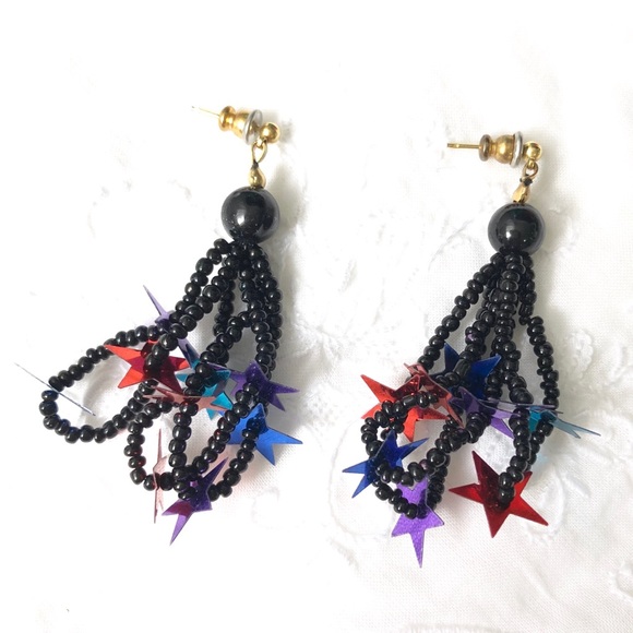 Vintage Lightweight Cluster Earrings - Picture 2 of 3